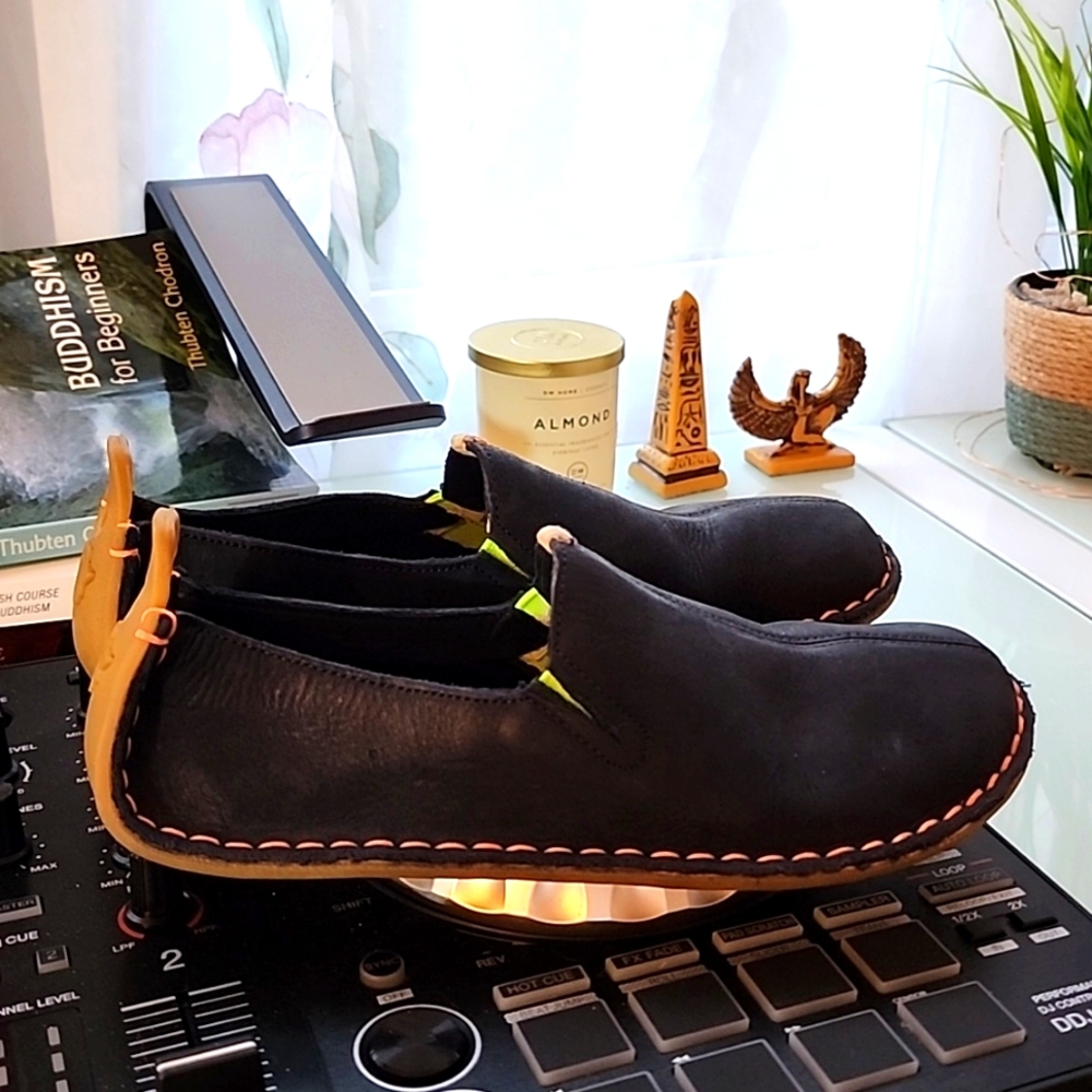 Vivo barefoot shoes